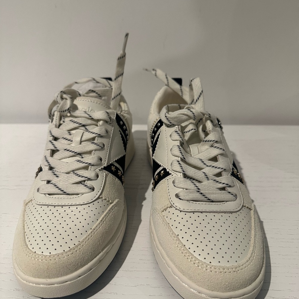 Women’s White and Black Sneakers
New!